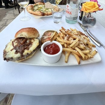 Intermezzo By Wine Cask - Cask burger - New American Near Me - Santa Barbara, California Intermezzo By Wine Cask - Cask burger - New American Near Me - Santa Barbara, California