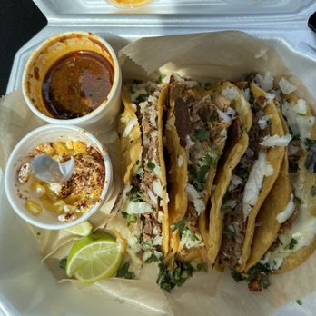 Lets Taco Bout Birria - Half / half birria taco platter (2 chicken and 2 beef birria tacos) - Food Trucks Near Me - Palm Bay, Florida Lets Taco Bout Birria - Half / half birria taco platter (2 chicken and 2 beef birria tacos) - Food Trucks Near Me - Palm Bay, Florida