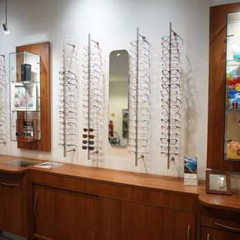 Gordon Thomas Good Looking Optics - Eyewear & Opticians Near Me - Enfield, XGL