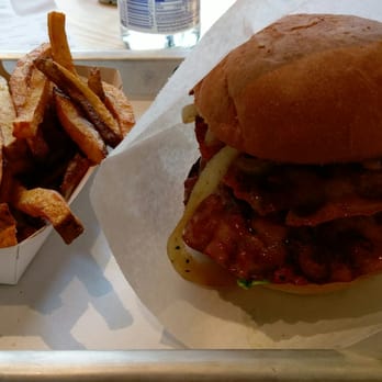 Wünderburger - Dobbel cheeseburger med hjemmelaget fries! Meget god og saftig! - Burgers Near Me - Oslo, 03