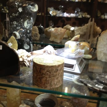 Gem World - Jewelry Near Me - Quartzsite, Arizona Gem World - Jewelry Near Me - Quartzsite, Arizona