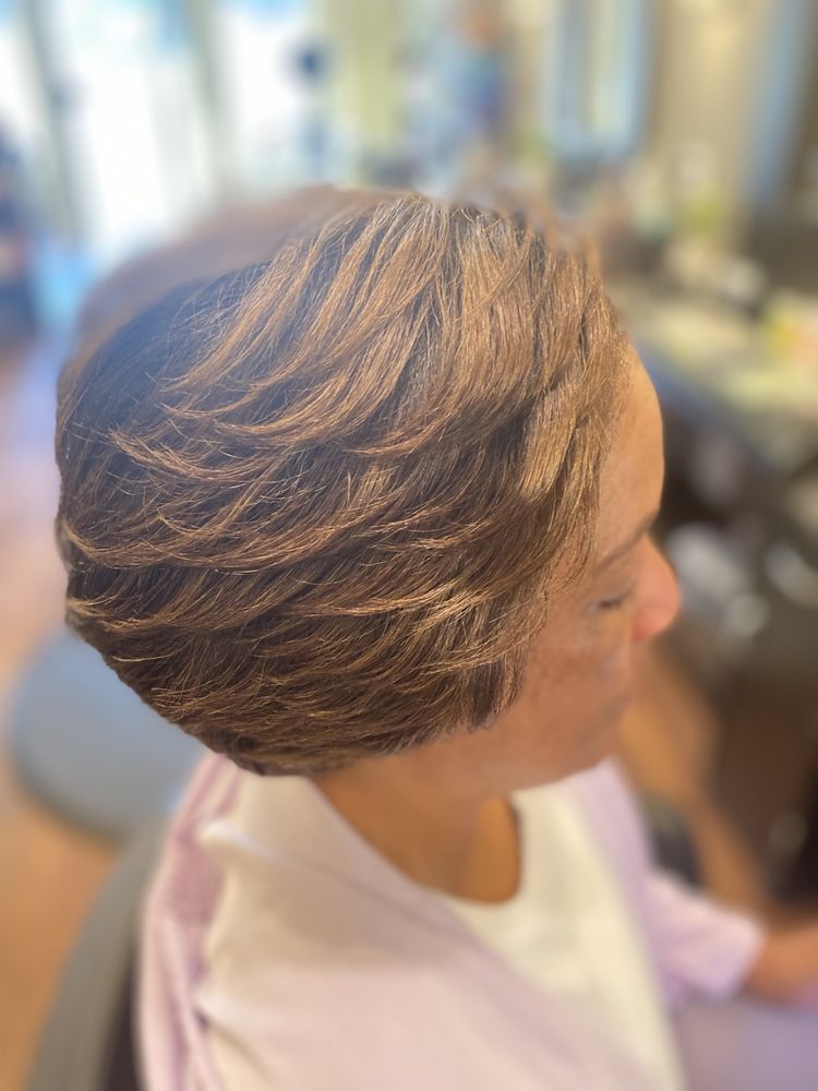 First Impression Hair Designs Logo