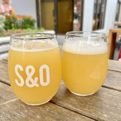 Steel & Oak Brewing - Beer in the patio