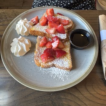 Cafe Moulin - Classic French Toast - Breakfast & Brunch Near Me - Pittsburgh, Pennsylvania