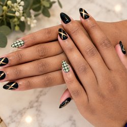 Glitz Nail Lounge - Gel -X with Designs