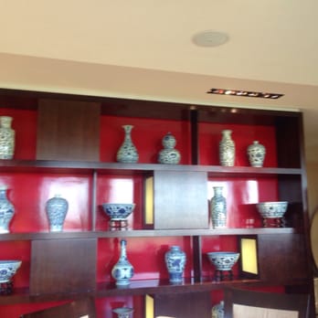 Min Jiang - Interesting decor - Dim Sum Near Me - London, XGL
