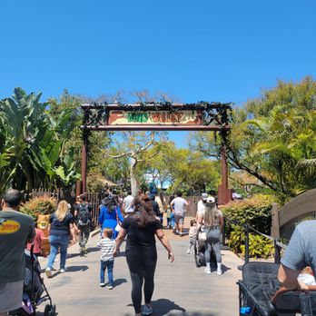 Dino Valley - Entering Dino Valley! - Amusement Parks Near Me - Carlsbad, California Dino Valley - Entering Dino Valley! - Amusement Parks Near Me - Carlsbad, California