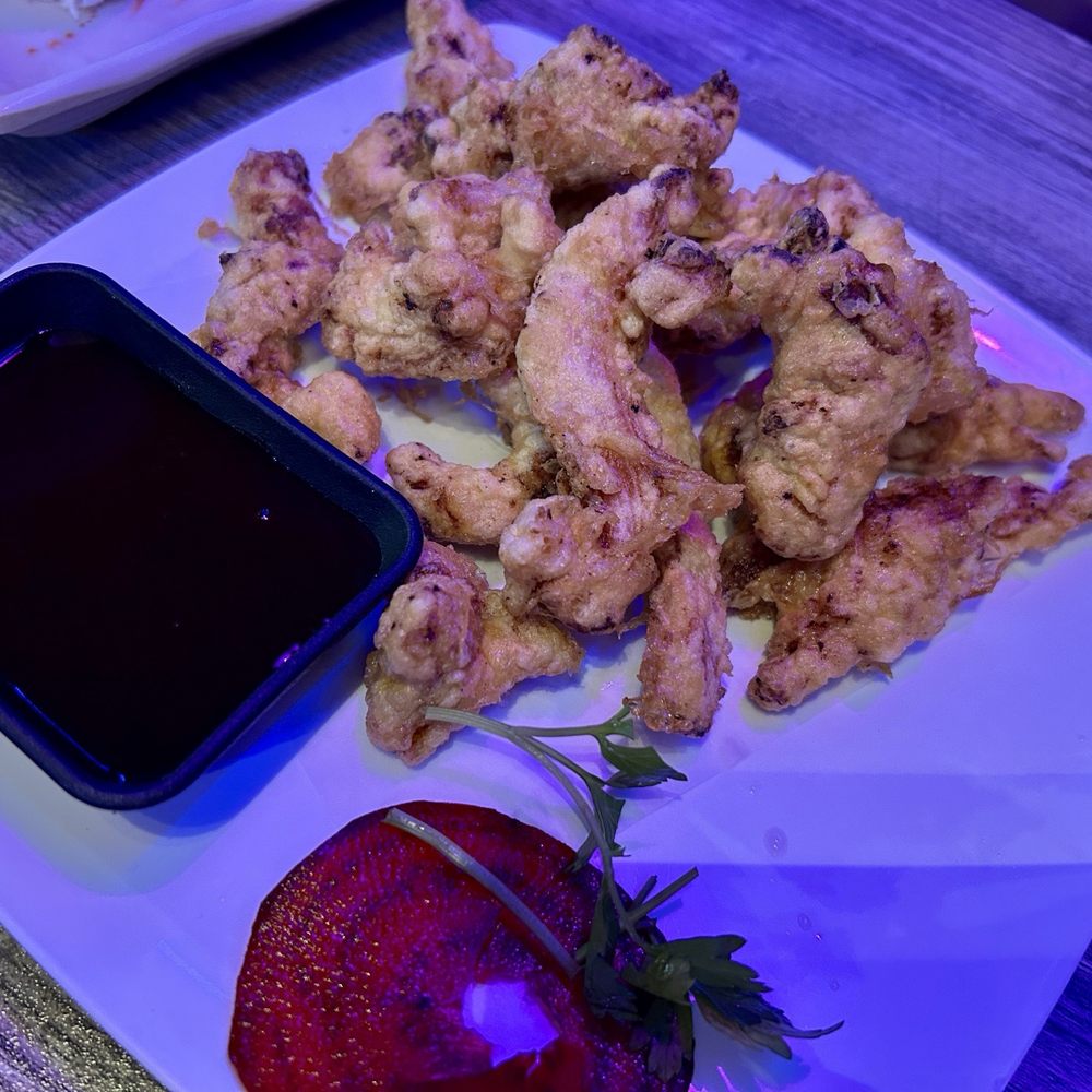 Sushi Momoyama - Chicken Karaage - Sushi Bars Near Me - Concord, California Sushi Momoyama - Chicken Karaage - Sushi Bars Near Me - Concord, California
