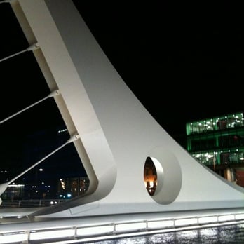 Samuel Beckett Bridge - Landmarks & Historical Buildings Near Me - Dublin, D