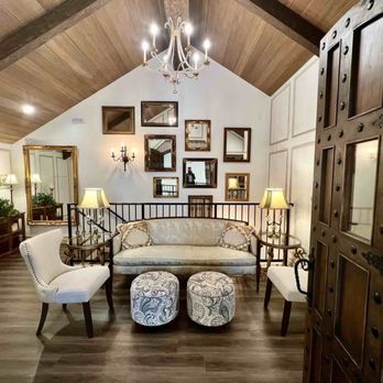 9 Aviles Wedding Event Venue - Bride Room - Venues & Event Spaces Near Me - St. Augustine, Florida 9 Aviles Wedding Event Venue - Bride Room - Venues & Event Spaces Near Me - St. Augustine, Florida