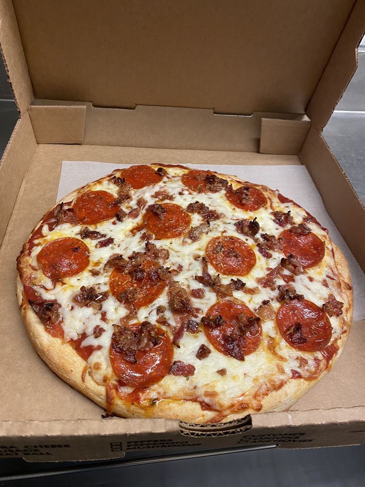 Food from Michael's Pizzeria