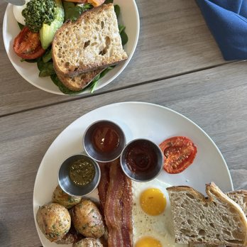 Frontside Cafe - Coffee & Tea Near Me - Ventura, California Frontside Cafe - Coffee & Tea Near Me - Ventura, California
