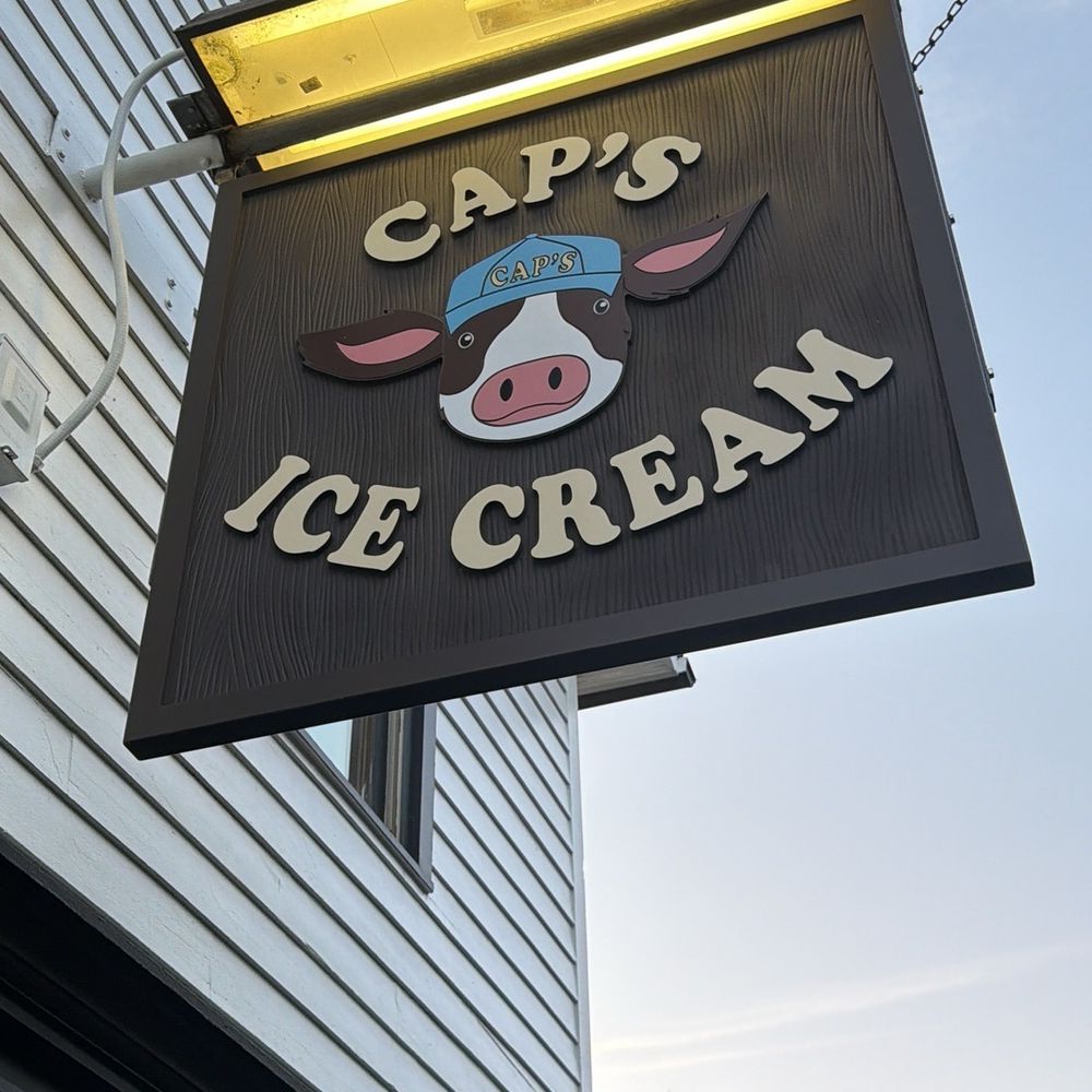 Cap’s Ice Cream - Ice Cream & Frozen Yogurt Near Me - Mount Prospect, Illinois