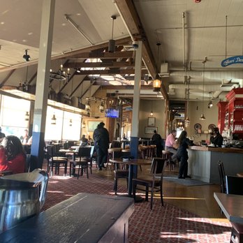 Horatio's - Interior of restaurant - Seafood Near Me - San Leandro, California Horatio's - Interior of restaurant - Seafood Near Me - San Leandro, California