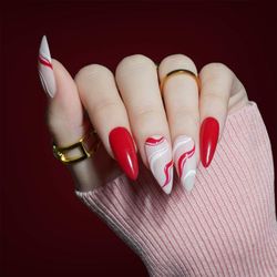 Four Seasons Nails & Spa