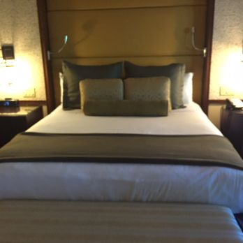 Pinnacle Hotel Harbourfront - Hotels Near Me - Vancouver, British Columbia Pinnacle Hotel Harbourfront - Hotels Near Me - Vancouver, British Columbia