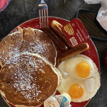 The Big Bend Cafe - Golden - Mama Bear - Cafes Near Me - Golden, British Columbia The Big Bend Cafe - Golden - Mama Bear - Cafes Near Me - Golden, British Columbia