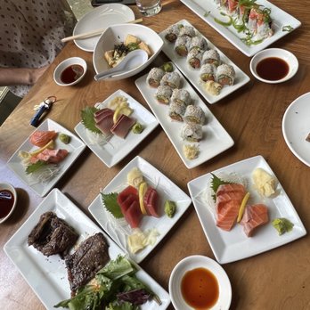 Momiji - Kalbi, sashimi , Badboy Roll - Japanese Near Me - Seattle, Washington Momiji - Kalbi, sashimi , Badboy Roll - Japanese Near Me - Seattle, Washington