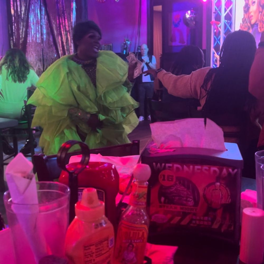 Hamburger Marys - Cabaret Near Me - Dallas, Texas Hamburger Marys - Cabaret Near Me - Dallas, Texas