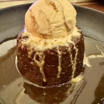 Gordon Ramsay Hell’s Kitchen - Sticky Toffee Pudding - Bars Near Me - Mashantucket, Connecticut