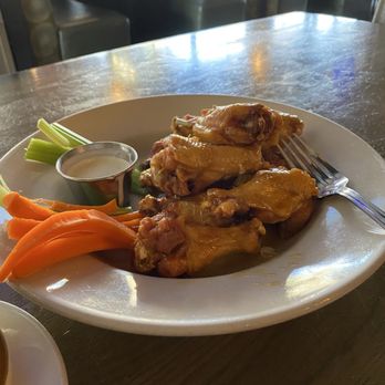 Stadium Brew - Chicken Wings - Mango Habanero - Brewpubs Near Me - Aliso Viejo, California