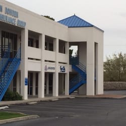 Sun City Cuts - Street view of business location.