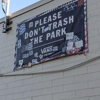 Bixby Park - Don't trash the park! - Parks Near Me - Long Beach, California