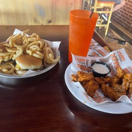 HOOTERS - Updated March 2025 - 601 Photos & 678 Reviews - 1507 S ...
