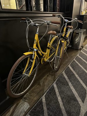 Staypineapple, An Iconic Hotel, The Loop Chicago by null