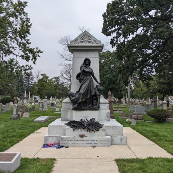 Forest Home Cemetery - Martyr's Monument at Forest Home Cemetery - Funeral Services & Cemeteries Near Me - Forest Park, Illinois Forest Home Cemetery - Martyr's Monument at Forest Home Cemetery - Funeral Services & Cemeteries Near Me - Forest Park, Illinois