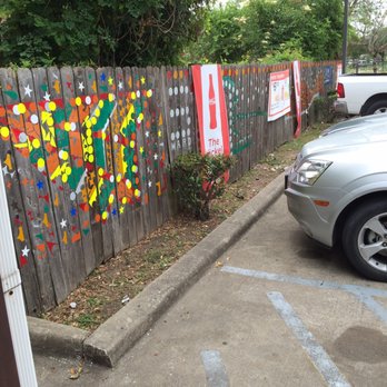 Nickel Sandwich Grill - Festive fence deco - Barbeque Near Me - Houston, Texas Nickel Sandwich Grill - Festive fence deco - Barbeque Near Me - Houston, Texas