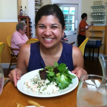 Sarabeth's Key West - Amazing shrimp salad! - American Near Me - Key West, Florida