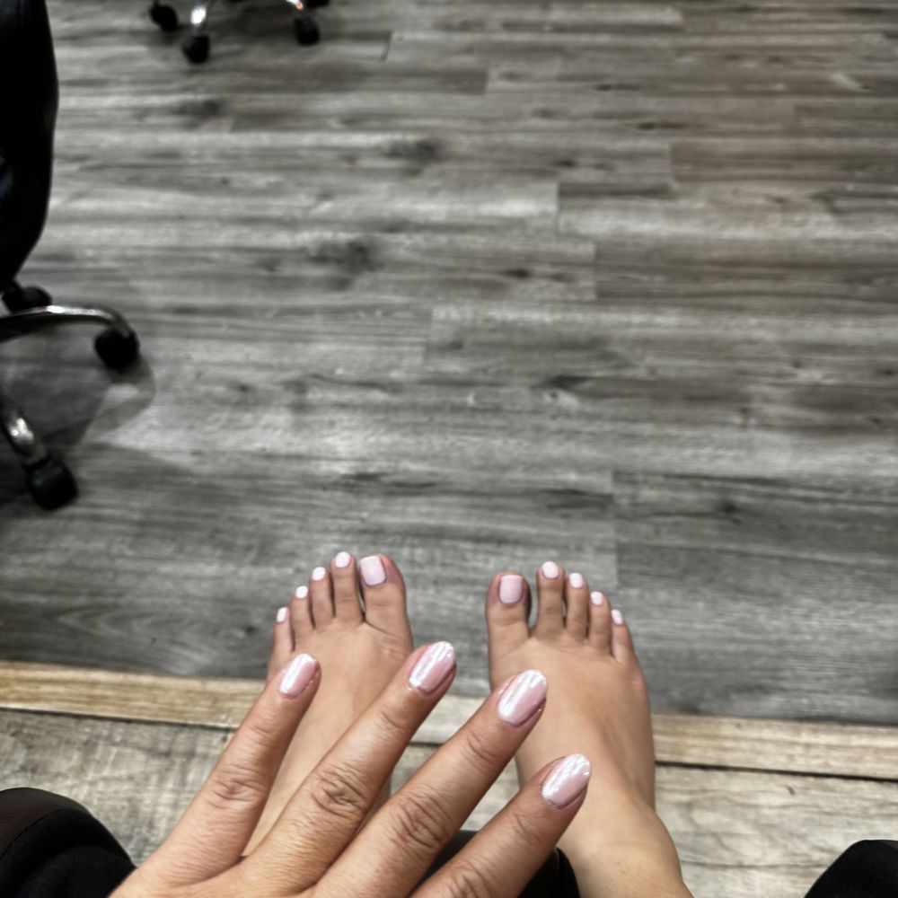 Eco Nail Lounge - Nail Salons Near Me - Elk Grove, California