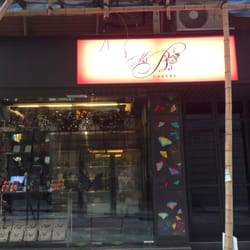 Ms B's Cakery - Ms. B's Cakery storefront
