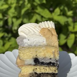 Salswee - Black Sesame Mochi Cake