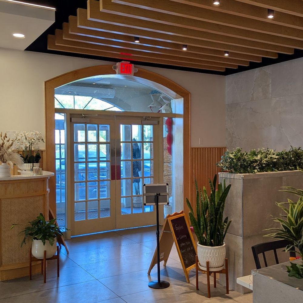 Com Ga Houston - Lobby - Vietnamese Near Me - Olathe, Kansas