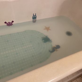 Oahu Drain Service - Clogged bath tub that doesn't drain. Had a baby wash cloth that went down the drain. - Plumbing Near Me - Kapolei, Hawaii Oahu Drain Service - Clogged bath tub that doesn't drain. Had a baby wash cloth that went down the drain. - Plumbing Near Me - Kapolei, Hawaii