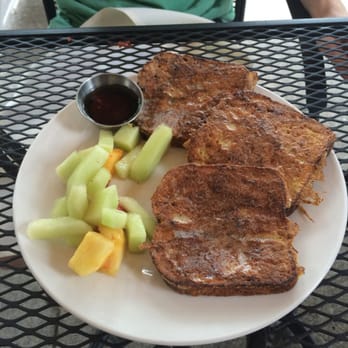 ROAM Cafe - Cinnamon French toast - New American Near Me - Rochester, New York ROAM Cafe - Cinnamon French toast - New American Near Me - Rochester, New York