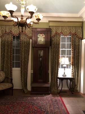 Lowndes Grove by null