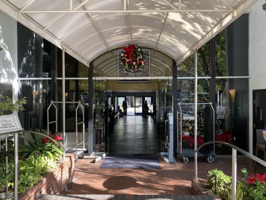 Sunset Marquis by null