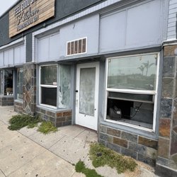 Scary Good Coffee - This is the address. Not a coffeeshop anymore. Next door is an industrial kitchen that is using their space.