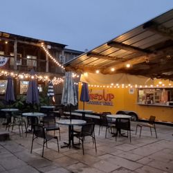 Wood Ridge Farm Brewery - Food truck out back
