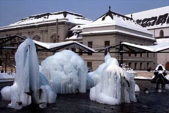 Tinguely Fountain by null