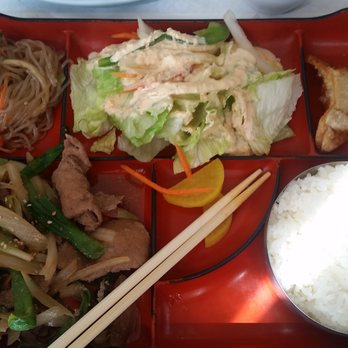 Seoul Garden - Bulgogi beef lunch "box" - Korean Near Me - Parma, Ohio