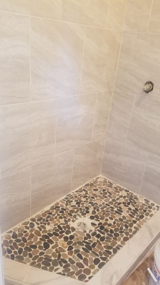 Slide of Montenegro Construction