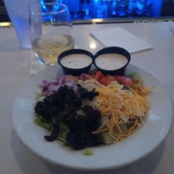 Legendz Sports Bar & Grill - Side salad with olives, onions, tomatoes, cheese