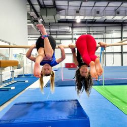 Flight Gymnastics - Just hanging out!