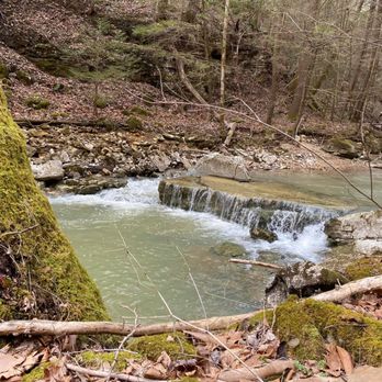 Red River Gorge Vacations - Hike in the Red River Gorge - Vacation Rentals Near Me - Campton, Kentucky