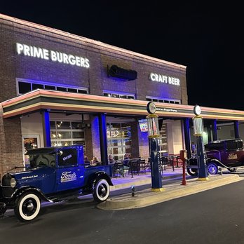 Ford's Garage St. Augustine - Patio - Burgers Near Me - St. Augustine, Florida