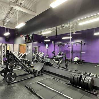 Anytime Fitness - Weight Room - Gyms Near Me - Dallas, Texas Anytime Fitness - Weight Room - Gyms Near Me - Dallas, Texas